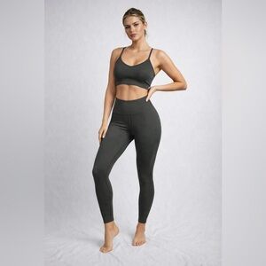Good American NWT Ribbed Sports Bra High-Rise Leggings Set Dark Olive – Size 1/2